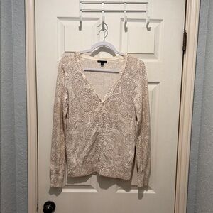 GAP Beige V-Neck Sweater with Elegant Pattern